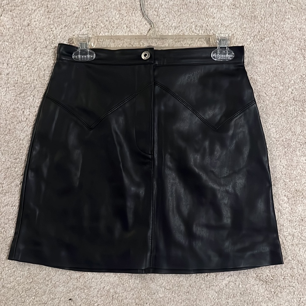 Bbdakota nwt skirt color black faux leather